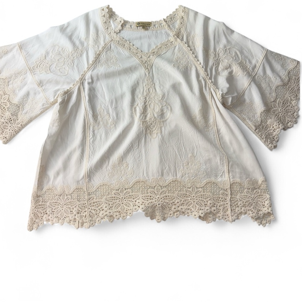 Democracy Women’s Cream Boho Crochet Top Plus Size 1X  EUC - Picture 2 of 9